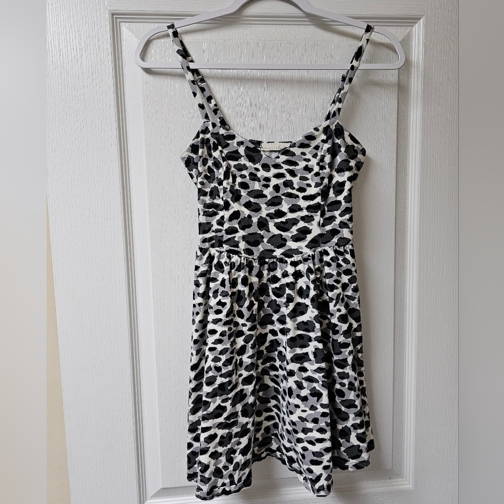 Lush Dress - Snow Leopard - Size Small